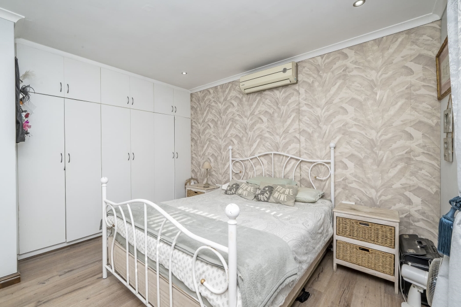 4 Bedroom Property for Sale in Protea Heights Western Cape